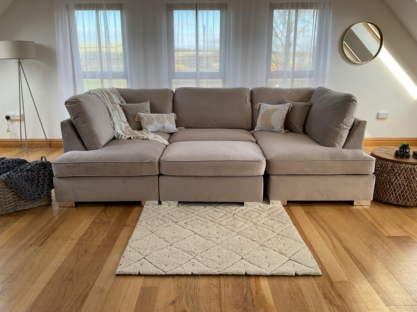 Westminster U-Shape/Cinema Sofa (Available in Plush Velvet Champagne, Plush Velvet Grey, Plush Velvet Black, Linen Beige, Linen Light Grey, Linen Charcoal, Boucle Cream or Boucle Grey)