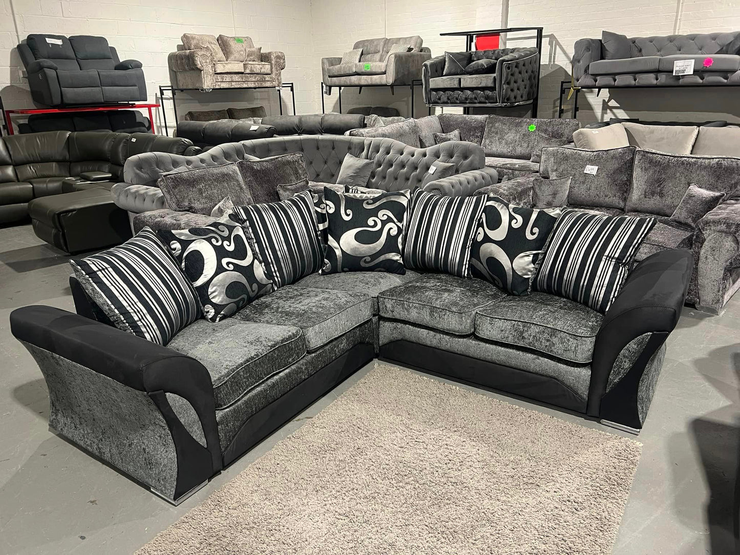 Shanon Corner Sofa Black/Grey, 240cmx240cm, bs101