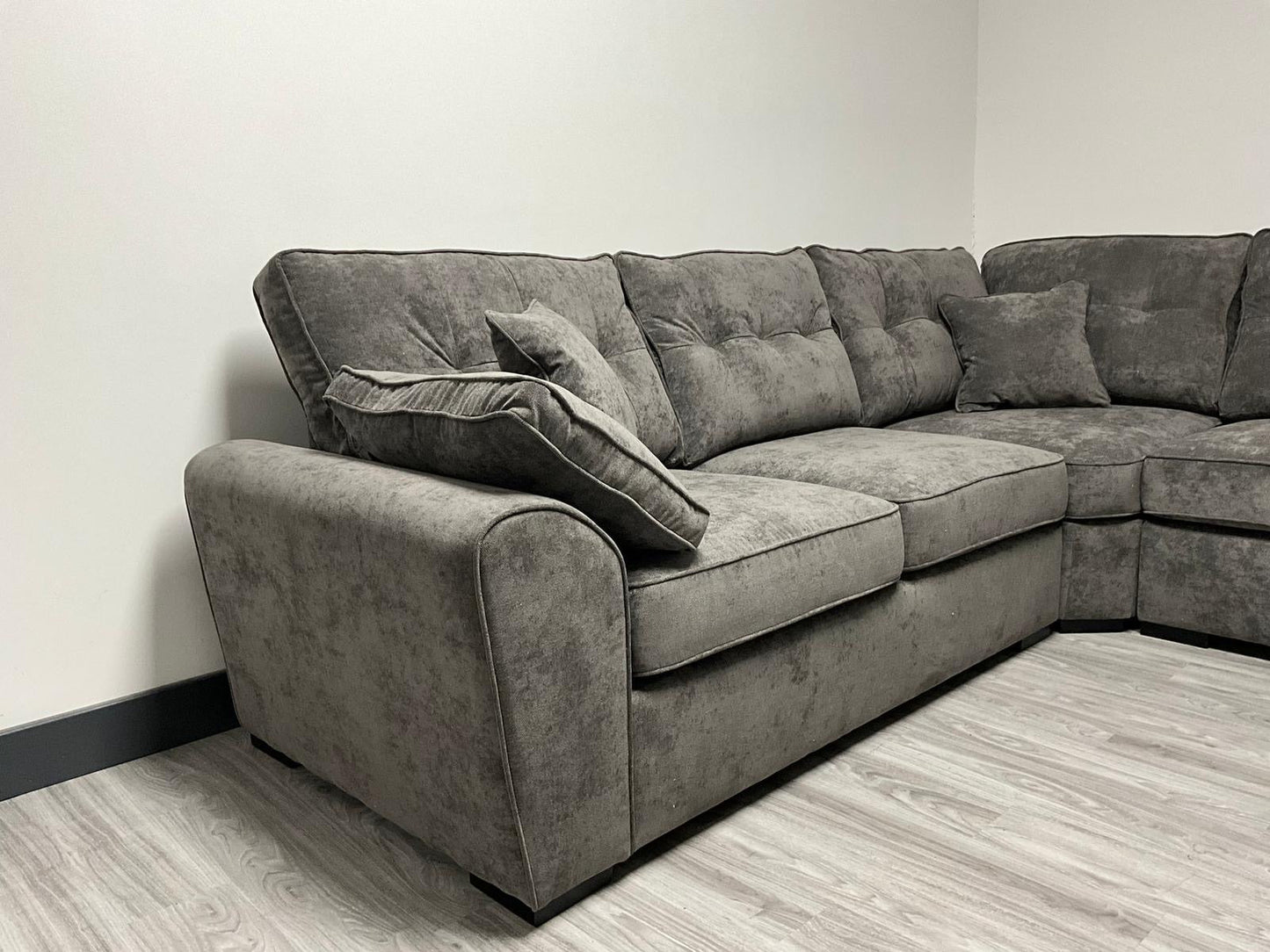 Lucas Corner Sofa in Grey Chenille