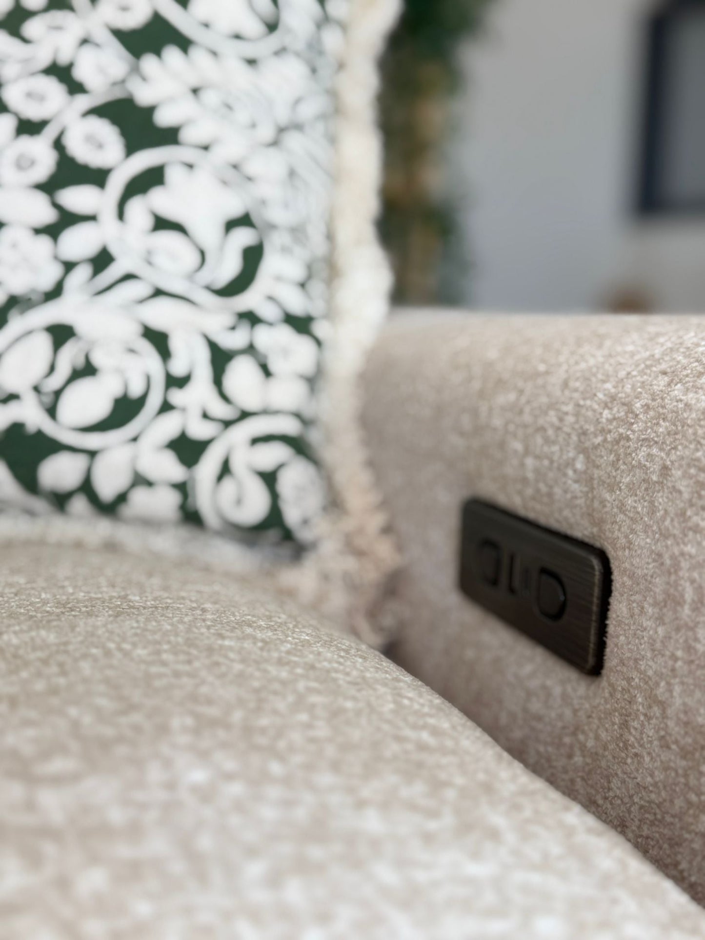Bella Cloud 3 Seat Electric Cinema Sofa (Available in Beige or Grey)